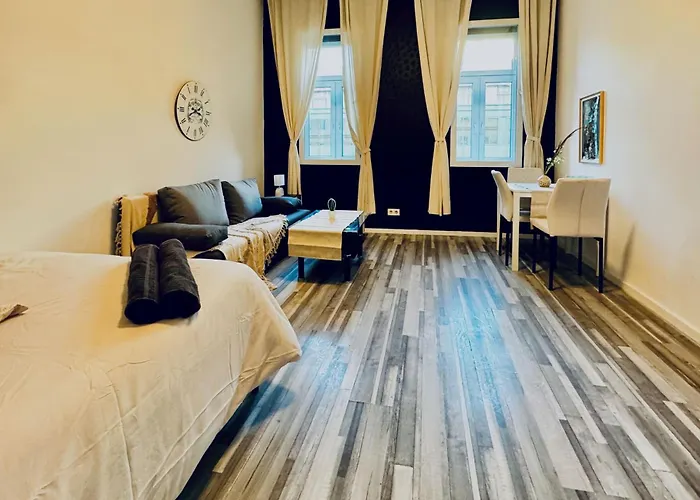 Διαμέρισμα Easy Access To Center, Near Akh 2br W Wifi, For Long Term *