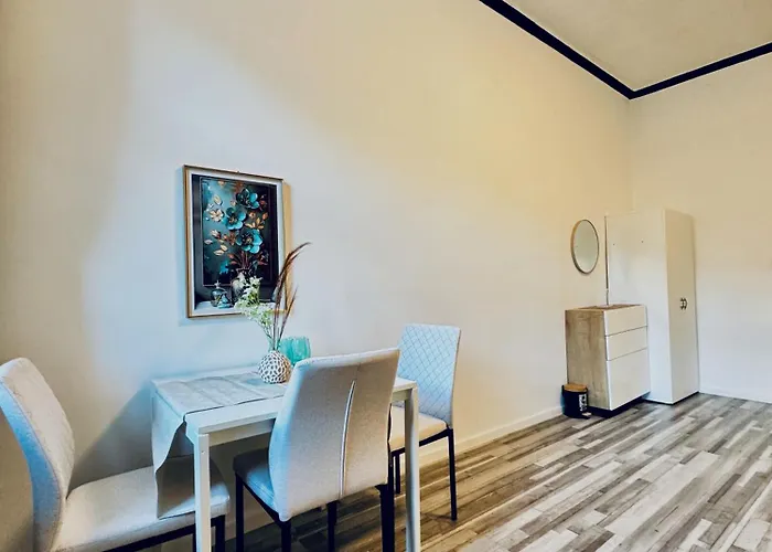 Διαμέρισμα Easy Access To Center, Near Akh 2br W Wifi, For Long Term *